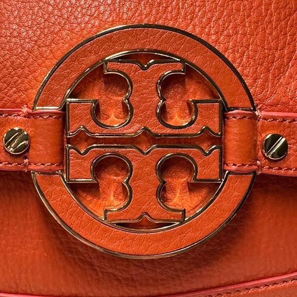 Tory Burch Amanda Vibrant Orange Shoulder Bag + Dust Bag - Picture 2 of 13
